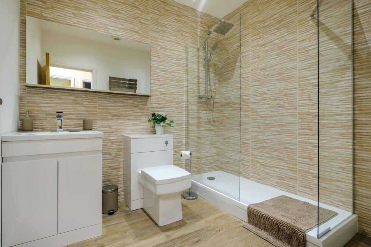 Flat 2, The Old Antiques Warehouse - Free Off-Site Health Club Access With Pool, Sauna, Steam Room & Gym Bowness-on-Windermere Εξωτερικό φωτογραφία