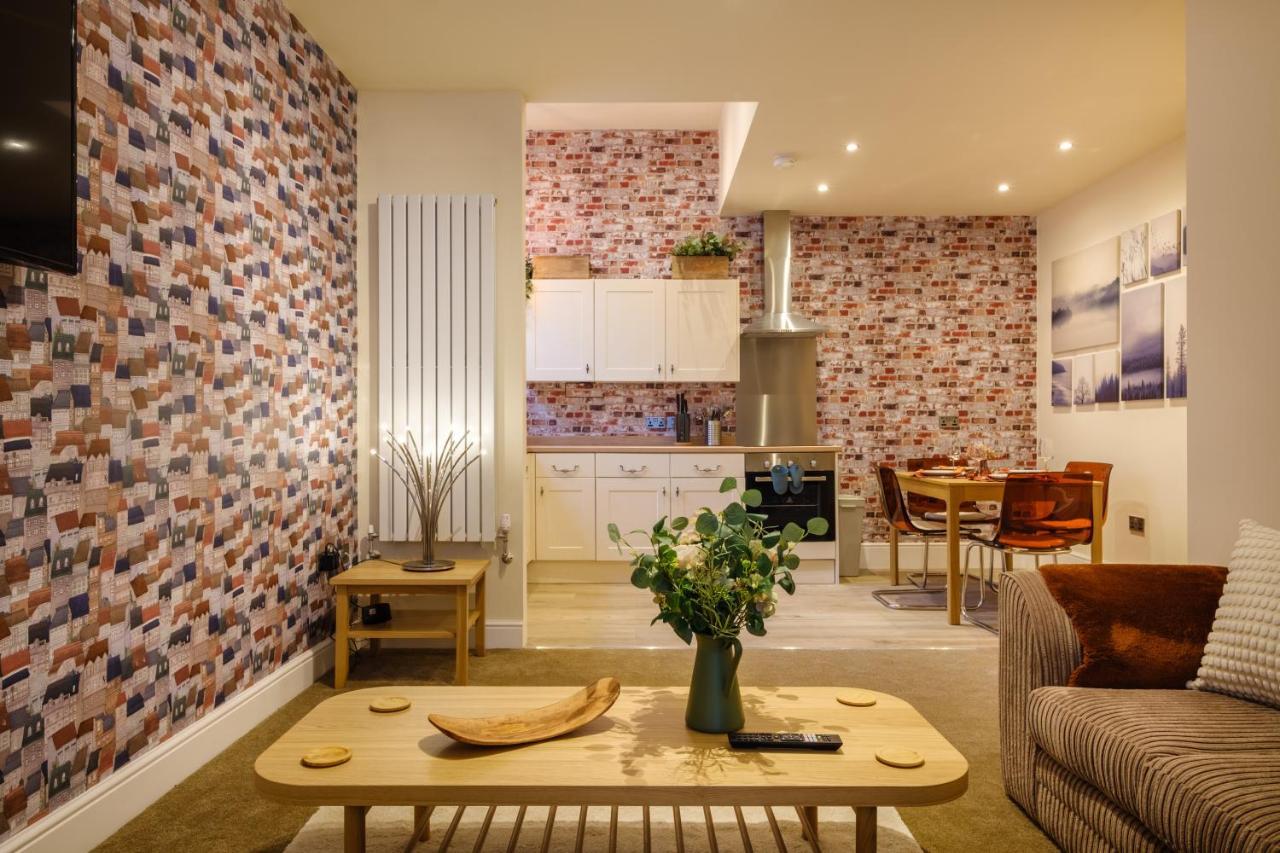 Flat 2, The Old Antiques Warehouse - Free Off-Site Health Club Access With Pool, Sauna, Steam Room & Gym Bowness-on-Windermere Εξωτερικό φωτογραφία