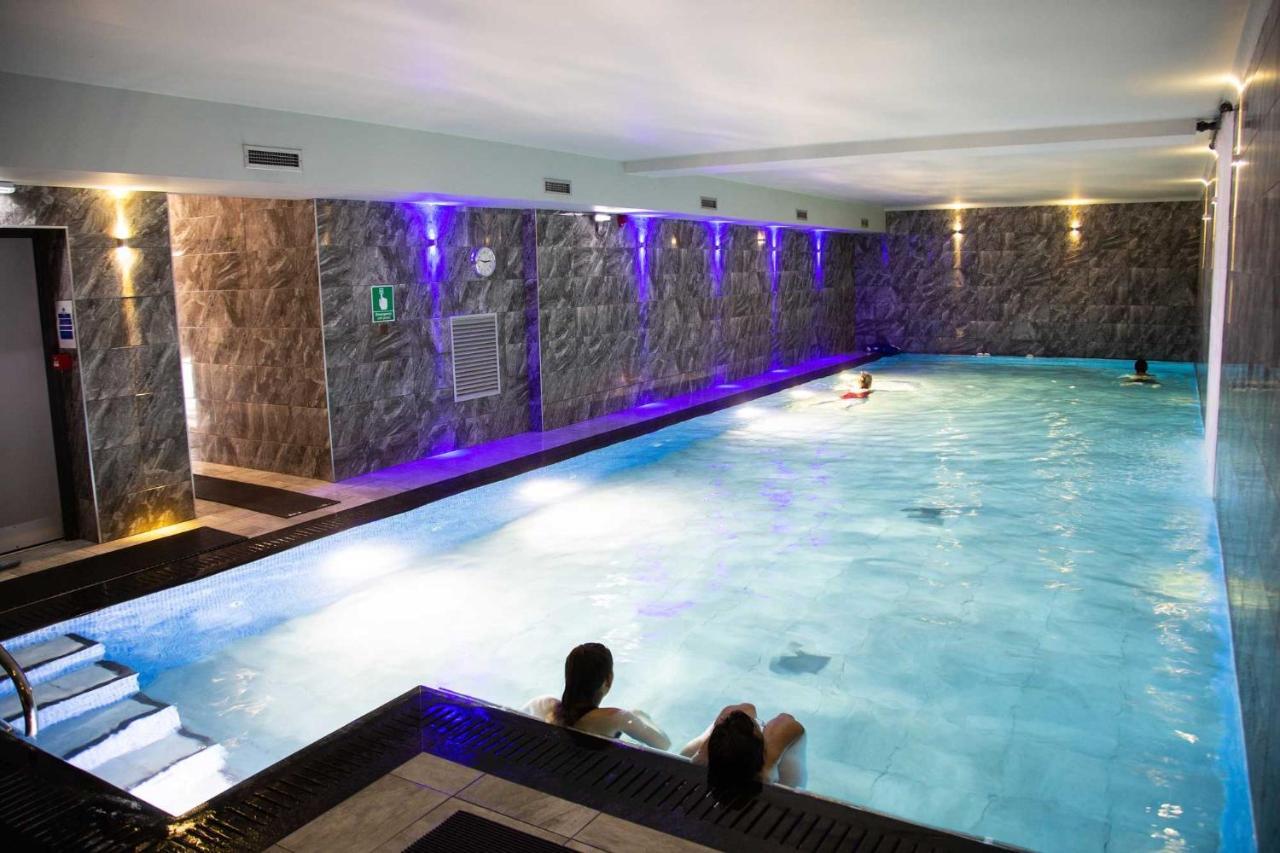 Flat 2, The Old Antiques Warehouse - Free Off-Site Health Club Access With Pool, Sauna, Steam Room & Gym Bowness-on-Windermere Εξωτερικό φωτογραφία